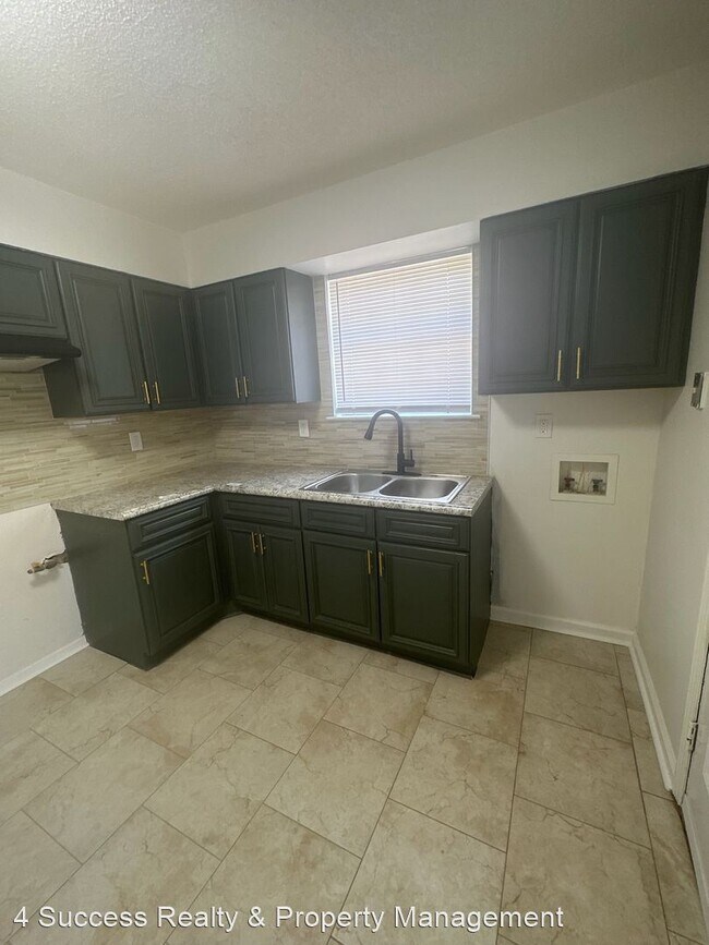 Photo - 4 br, 1 bath House - 519 N. Fifth