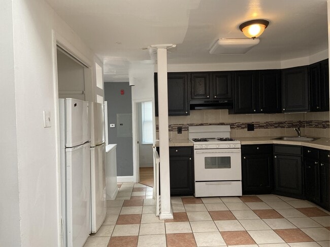 Photo - 3711 Lancaster Ave Unit 3