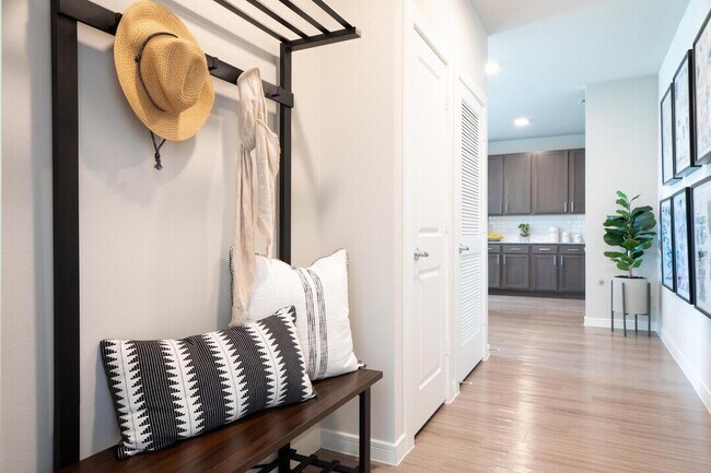 Photo - Rents Just Dropped – And We’re Waiving You... Unit AFW2