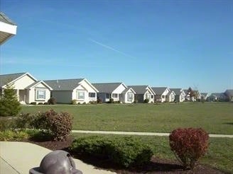 Apartments For Rent Near Eastern Illinois University In Charleston Photo University Village