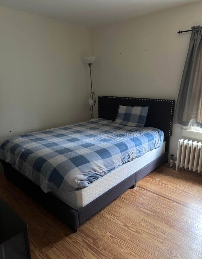 28 Bailey St Unidad Downstairs Unit