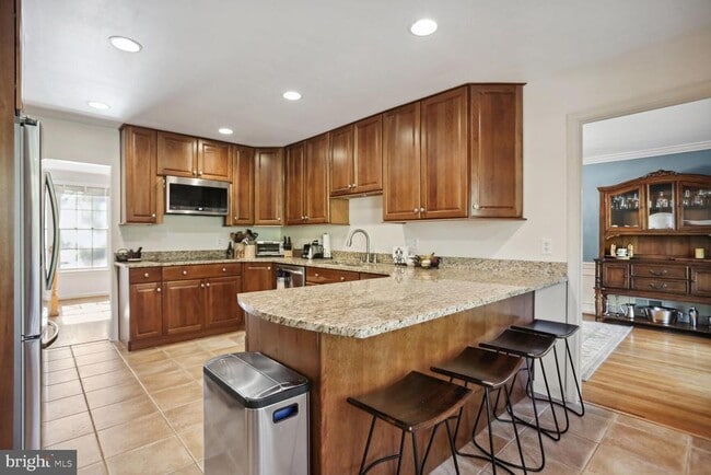 Photo - 2300 Cheshire Ln