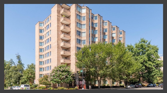 Building Photo - 2800 Wisconsin Ave NW Unit 302
