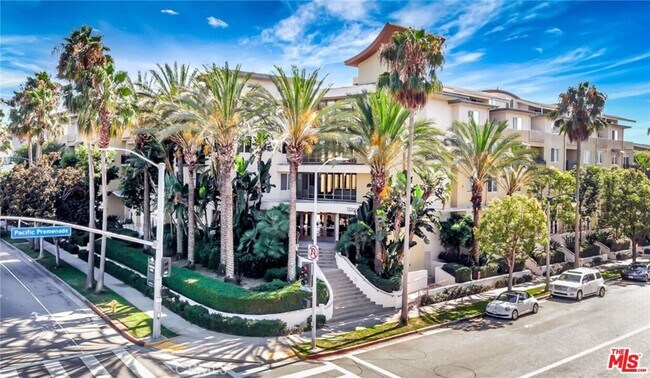 Photo - 13200 Pacific Promenade Unidad 219