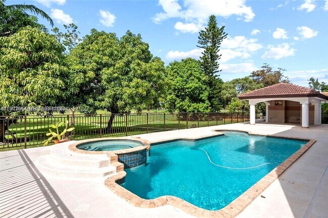 Photo - 19420 W St Andrews Dr