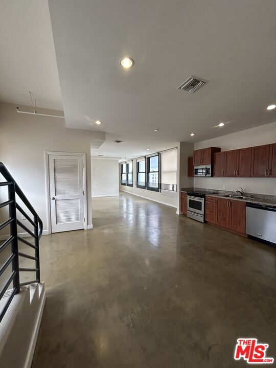 Photo - 315 W 5th St Unit 1002