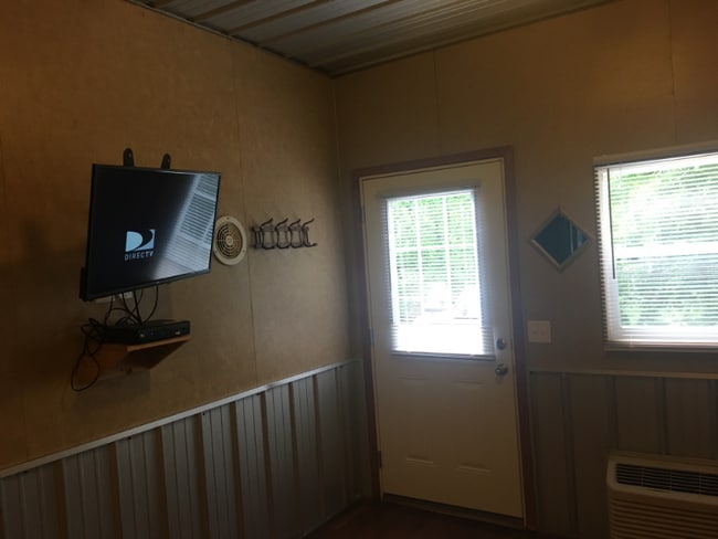 1162 Rapp-Hollow Rd Unit 1