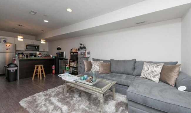 Photo - 1725 W Montgomery Ave Unit 1