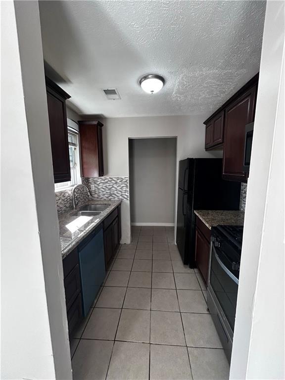 Photo - 7066 Oakhill Cir