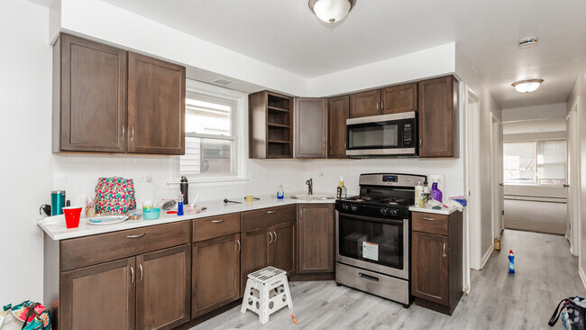 Building Photo - 5940 S Kilbourn Ave Unit 2 Rental