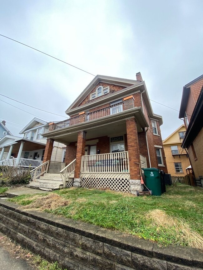 Photo - 430 Southview Ave