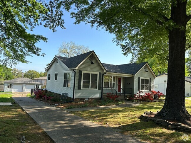 Building Photo - 3815 Free Ferry Ln Rental