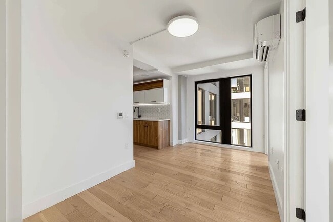 Photo - 60 W 125th St Unit 405