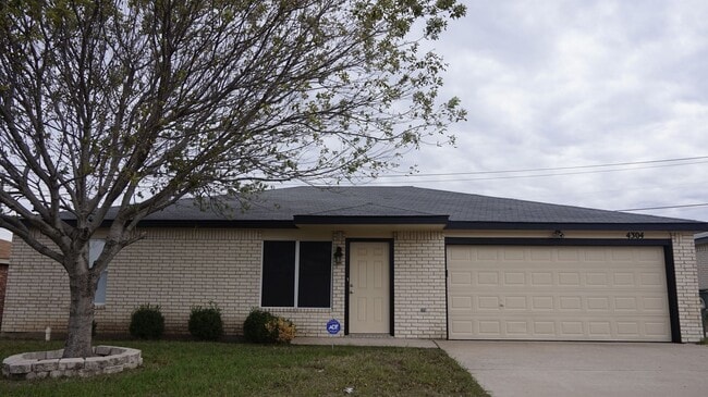 Building Photo - 4304 Sand Dollar Dr