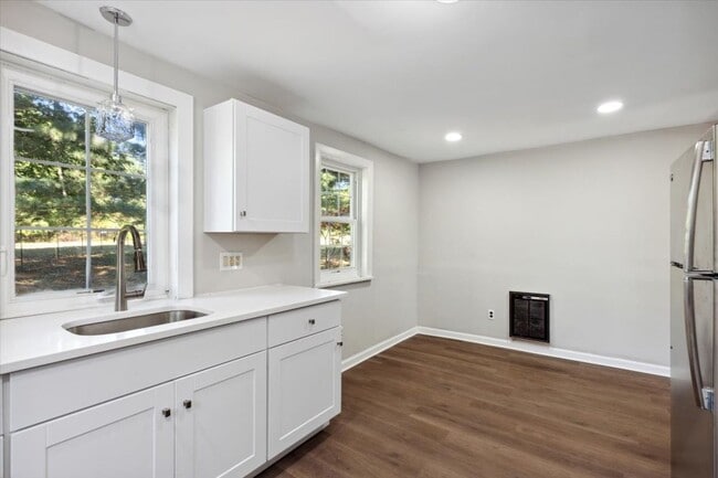 Photo - 3 Bedroom / 2.5 Bath House Available Now in Harleysville