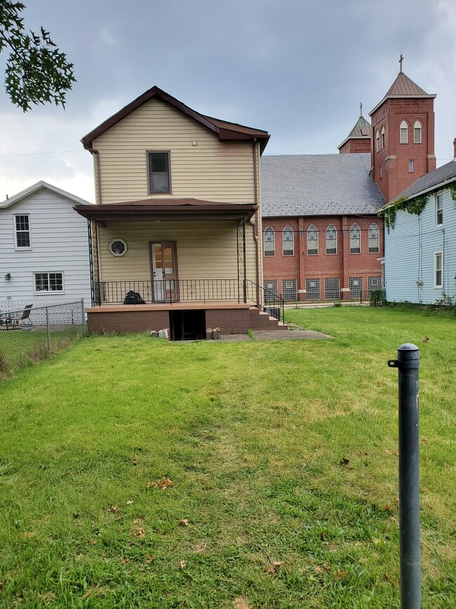 Building Photo - 507 3rd Ave Rental