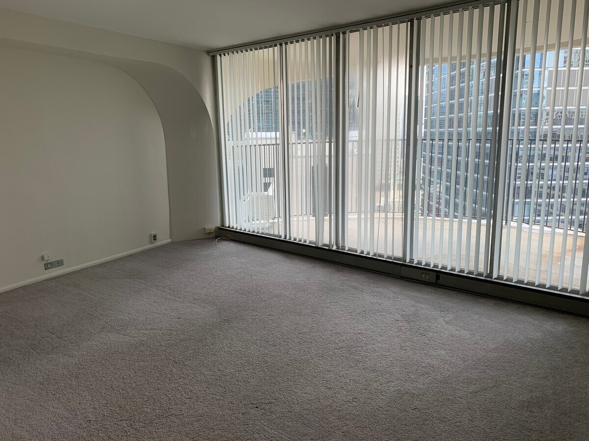 Photo - 300 N State St Unit 2627