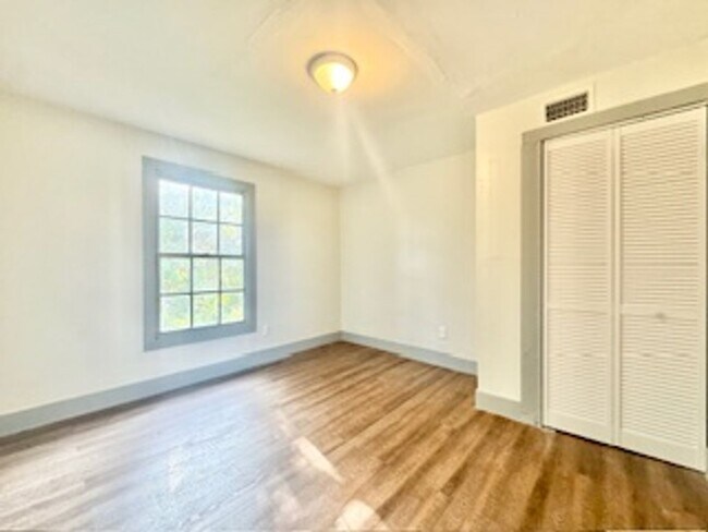 Photo - 5130 NW 8th Ave Unit 5130-B