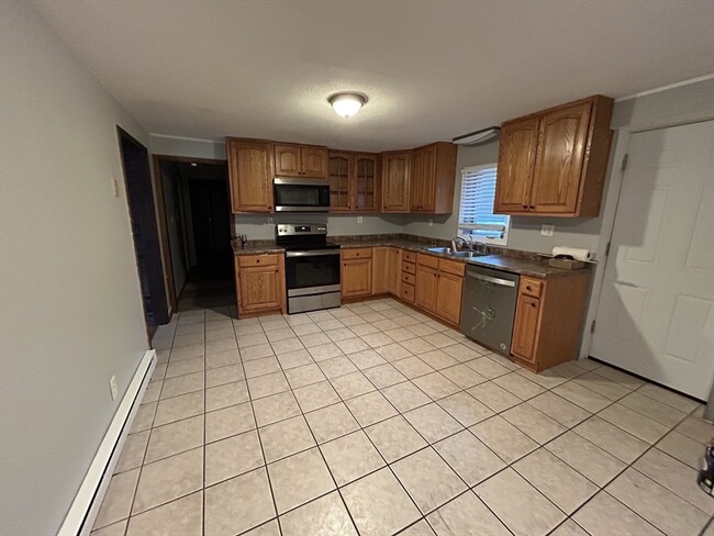 Photo - 1098 Western Ave