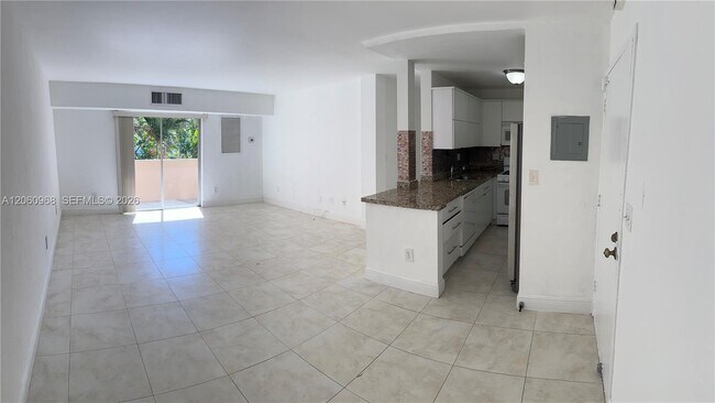 Photo - 2201 Brickell Ave Unit 46