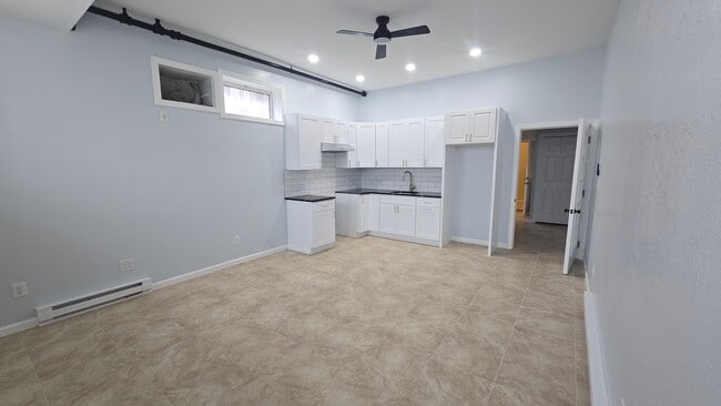 Photo - 657 W Main St Unit 1