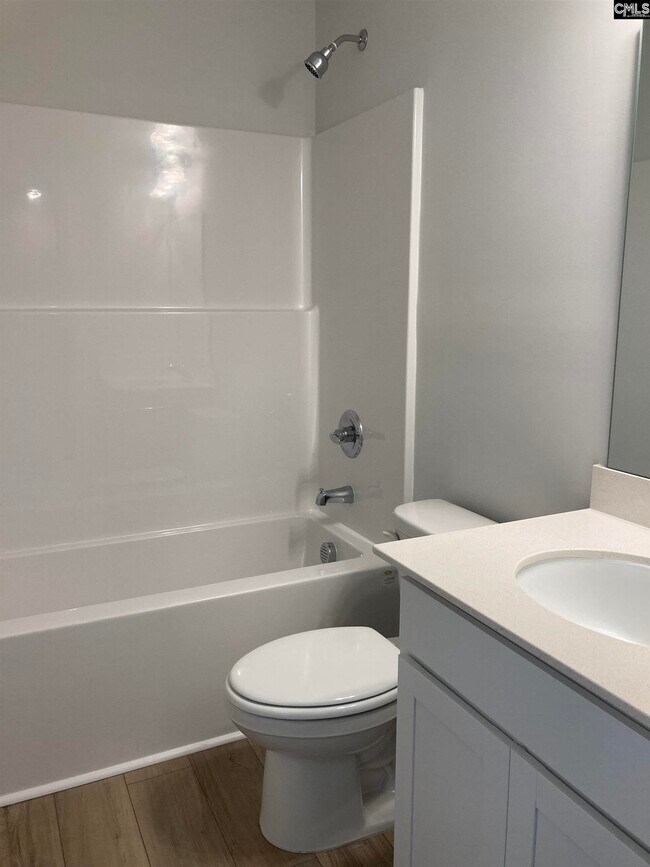 Photo - 238 Hessary Ln