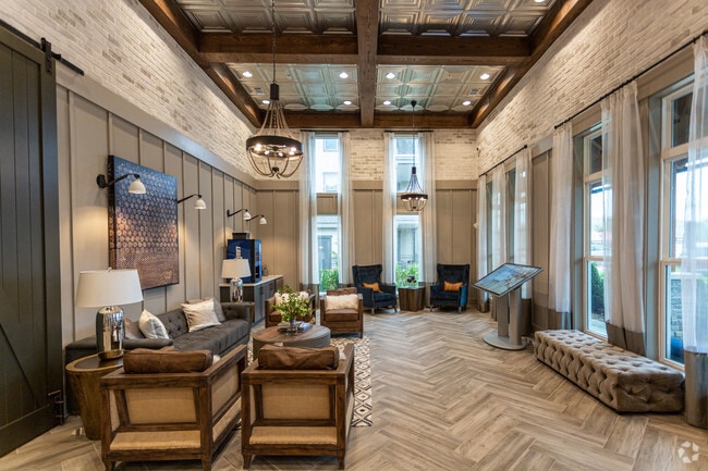 Oficina de arrendamiento - Retreat at Ironhorse