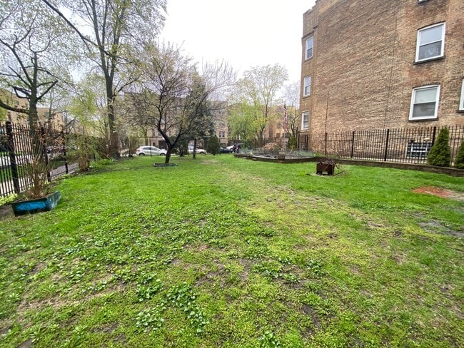Photo - 7434 N Seeley Ave Unit 1N