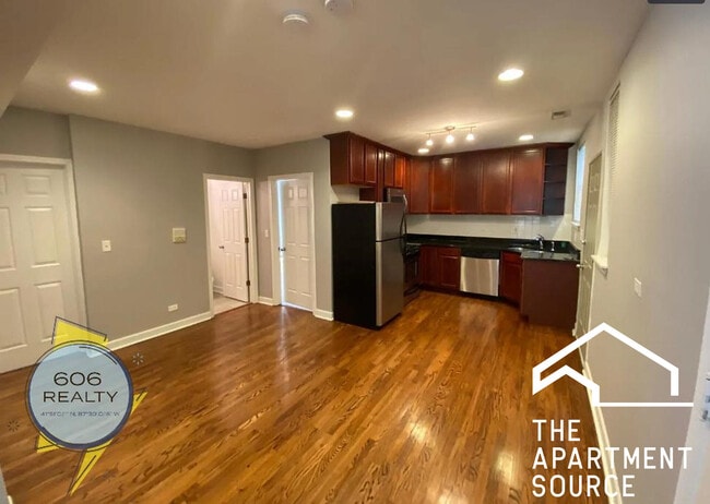 Photo - 2704 W Arthur Ave Unidad 3S