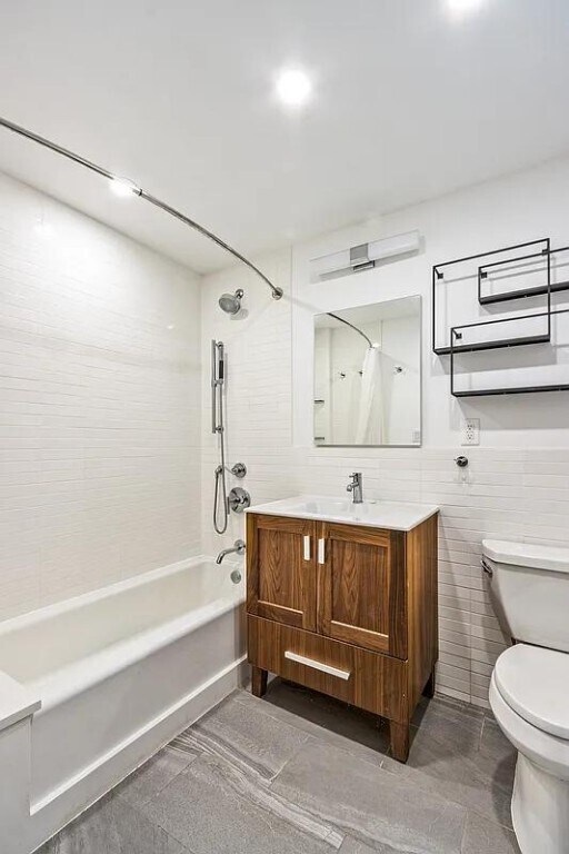 Photo - 176 Broadway Unit 10l