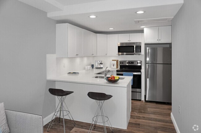 Building Photo - Fully Renovated 2 Bedroom in Lansdale, Gre... Unit B5 Rental