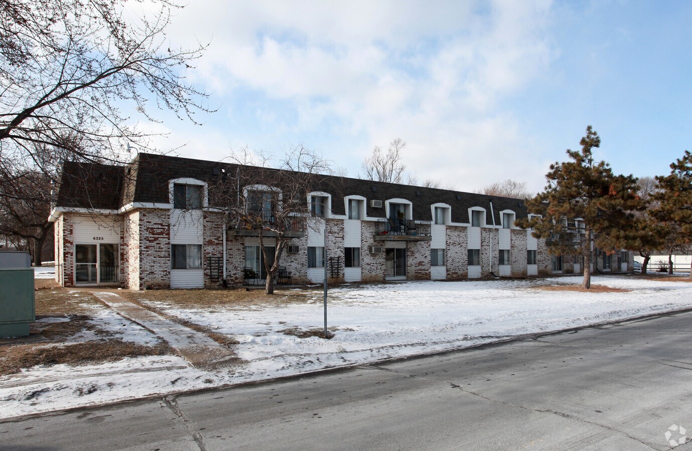 Photo - Blue Ridge Apartments