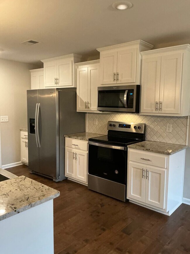 Photo - 804 Waldon Ct