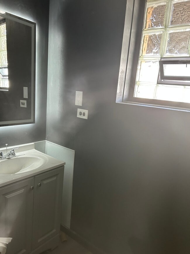 Photo - 3530 Braddock St
