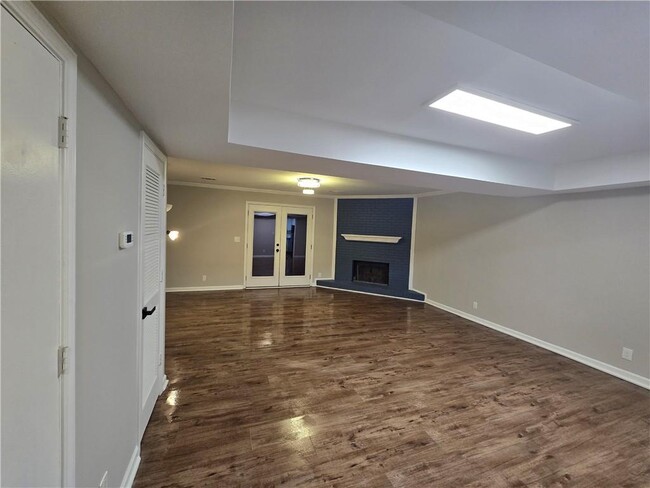 Photo - 6002 Pat Mell Pl SE