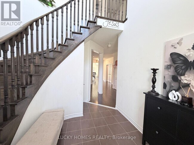 Photo - 45 Jardine St