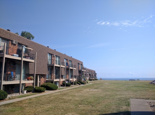 Sandpiper Cove Apartments
