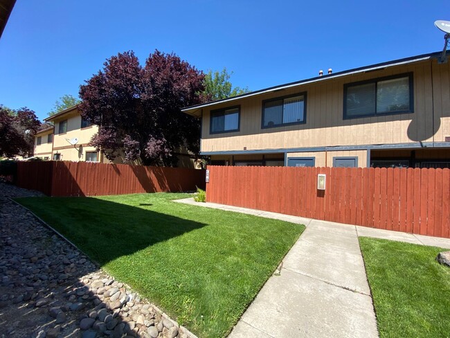 Adorable Bristle Branch Condo on Sparks - Adorable Bristle Branch Condo on Sparks