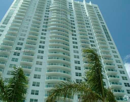 Building Photo - 31 SE 5th St Unit 2601 Rental