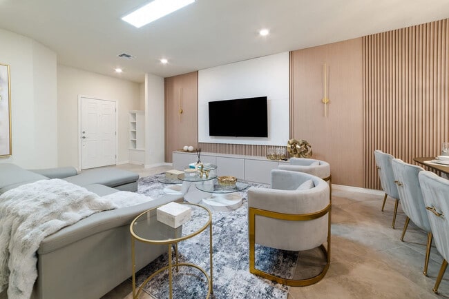 Photo - 15871 Cape Coral Lp Unidad ID1339273P