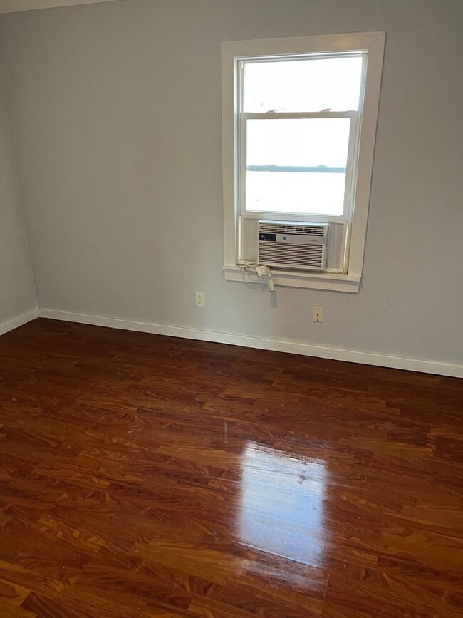 Photo - Great 2br/2ba home with large yard and large bonus room!