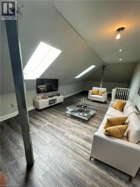 Photo - 17 Victoria Ave Unité 2