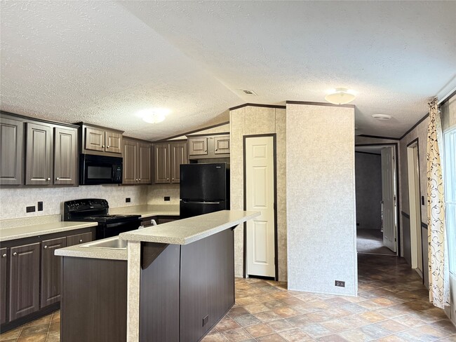 Photo - 2149 Applewood Dr