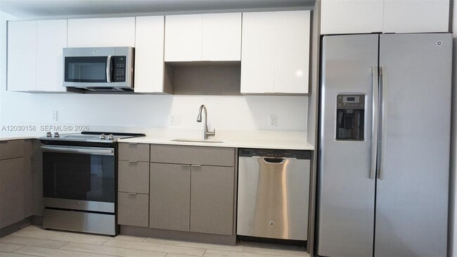 Photo - 321 NE 26th St Unit 705