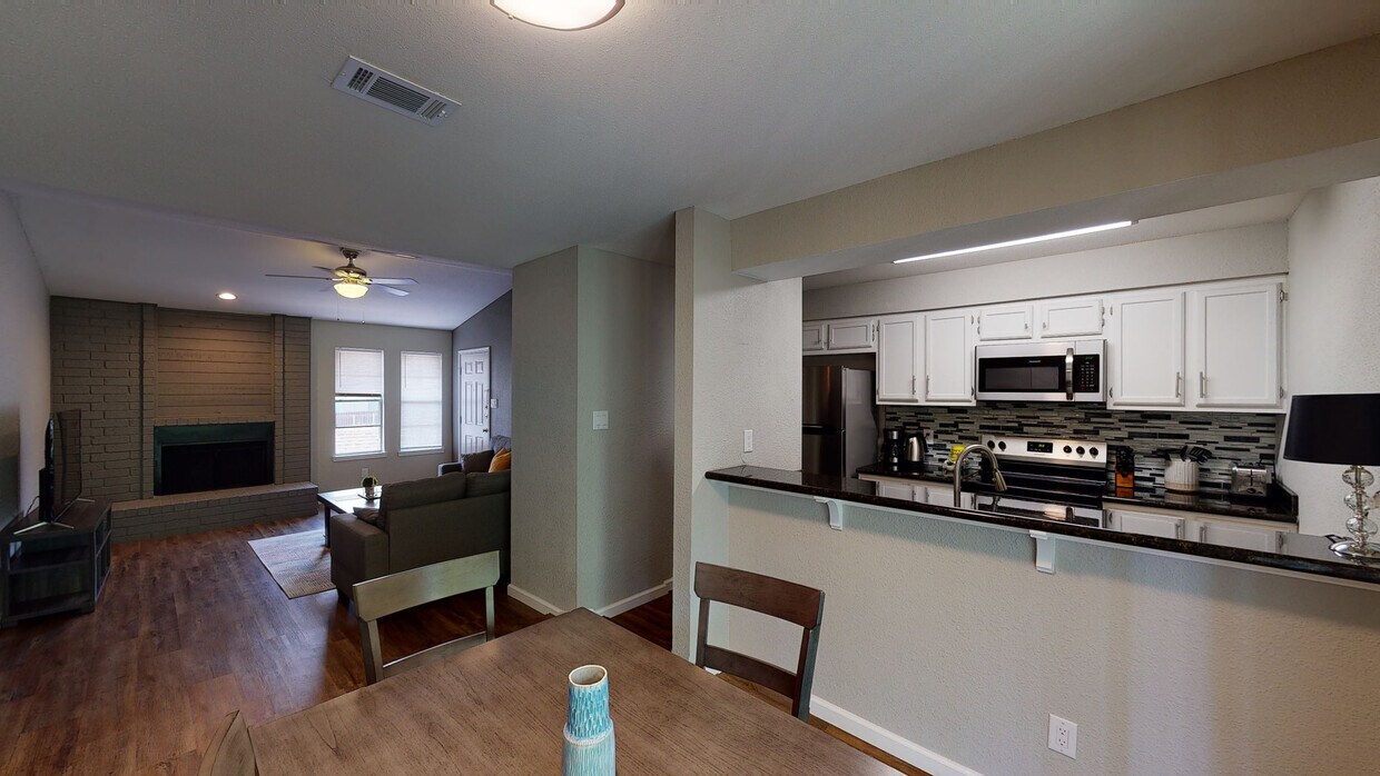 Photo - Cedar Creek Apartments