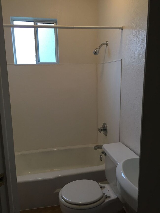 Photo - 1011 SW Isham St