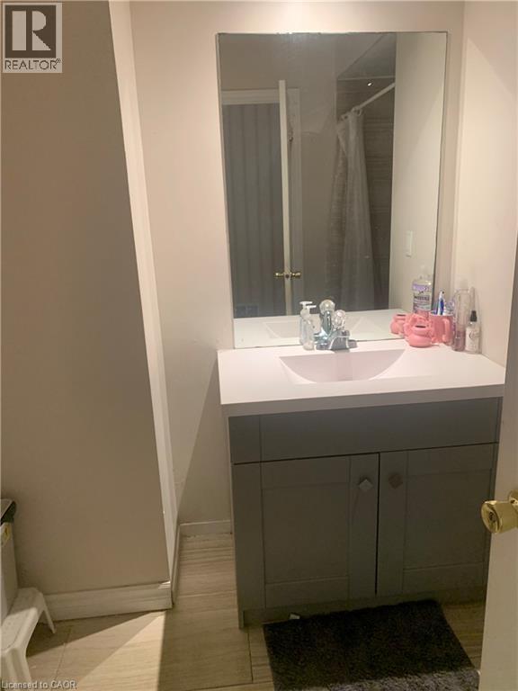 Photo - 17 W Park Ave