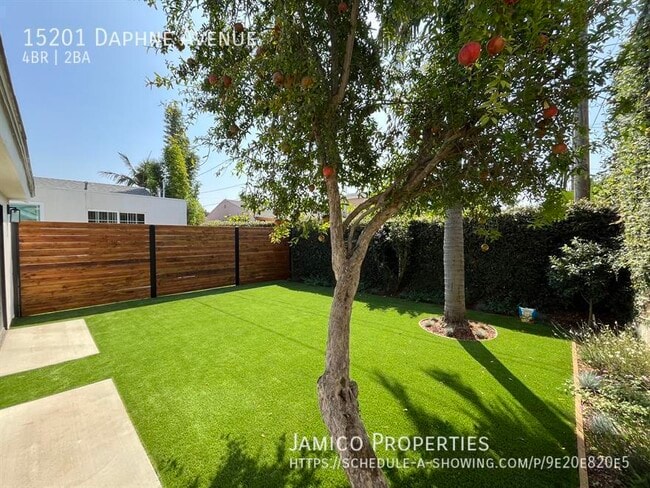 Photo - 15201 Daphne Ave