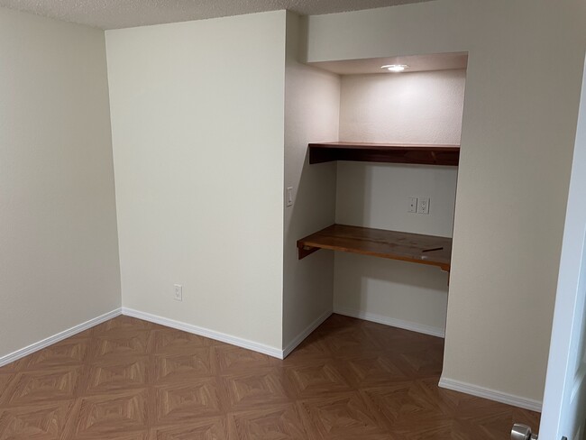 2nd Bedroom - 15929 NE 41st St Unidad 15929 Rental