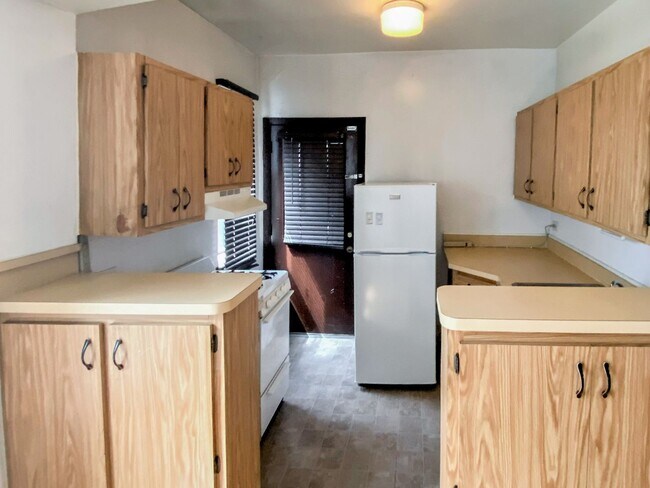 Photo - 623 W Melrose St Unit N2